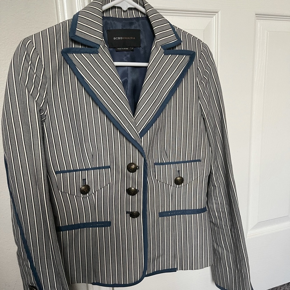 BCBG Jacket - Picture 2 of 3